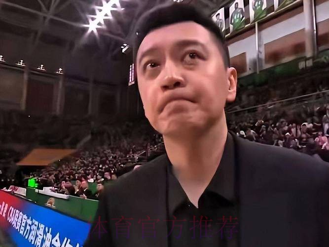 慢镜还原!杨鸣只让亨特打3分钟便弃用,1漏防、3甩锅揭原委 慢镜还原!杨鸣只让亨特打3分钟便弃用,1漏防、3甩锅揭原委